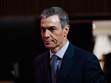 La prensa internacional pone en jaque a S&aacute;nchez: "El r&eacute;gimen iran&iacute; a&uacute;n tiene tontos &uacute;tiles en quienes confiar"