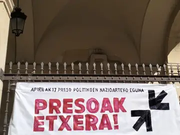 Fin a los "ongi etorris": el Senado aprueba tramitar la propuesta del PP para que la Fiscalía actúe de oficio ante homenajes a etarras Fin a los "ongi etorris": el Senado aprueba tramitar la propuesta del PP para que la Fiscalía actúe de oficio ante homenajes a etarras