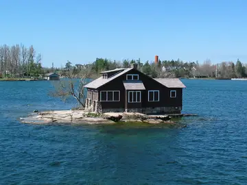 Isla Just Room Enough: esta es la isla habitada más pequeña del mundo: solo cabe una casa Isla Just Room Enough: esta es la isla habitada más pequeña del mundo: solo cabe una casa