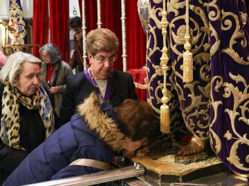 Cortes de tr&aacute;fico en el centro de Madrid desde la noche de este jueves por el besapi&eacute;s del Cristo de Medinaceli