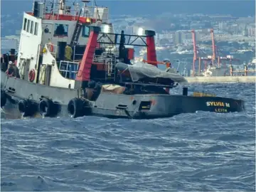 Fugado de noche y en pleno temporal: el increíble intento de escape de un barco retenido en Las Palmas El buque remolcador 'Sylvia M', que se había dado a la fuga en el Puerto de la Luz