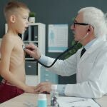 DKV, Asisa y AXA lideran las p&oacute;lizas m&aacute;s competitivas: seguros de salud con hospitalizaci&oacute;n incluida desde 26 euros