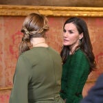 Los Reyes ofrecen un almuerzo en honor a los Grandes Duques de Luxemburgo en el Palacio Real