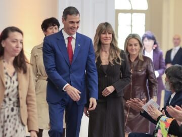 Pedro S&aacute;nchez y Bego&ntilde;a G&oacute;mez en Moncloa