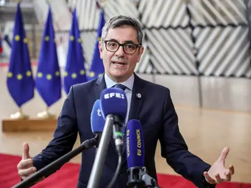 El Ministro de la Presidencia, Justicia y Relaciones con las Cortes, Félix Bolaños, atiende a los medios a su llegada al Consejo Europeo BRUSELAS (BÉLGICA), 06/03/2026.- El ministro de la Presidencia, Justicia y Relaciones con las Cortes, Félix Bolaños, atiende a los medios a su llegada al Consejo Europeo este viernes en Bruselas (Bélgica). EFE/ Pablo Garrigós