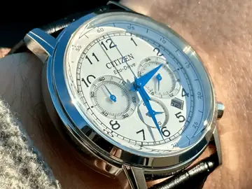 Un reloj que puede funcionar durante meses sin recibir luz directa Citizen CA4630-02A