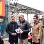 Carlos Mart&iacute;nez ha comenzado este viernes el octavo d&iacute;a de campa&ntilde;a en tierras palentinas junto a los candidatos a las Cortes del PSOE por esta provincia, Miguel &Aacute;ngel Blanco y Pilar Garc&iacute;a, 