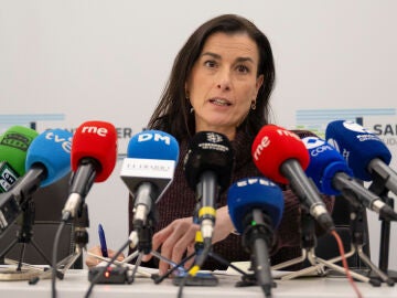 SANTANDER, 06/03/2026.- La alcaldesa de Santander, Gema Igual, durante la rueda de prensa en la que ha reconocido que "no funcion&oacute;" la cadena de respuesta de la Polic&iacute;a Local que recibi&oacute; el aviso del mal estado de la pasarela de El Bocal un d&iacute;a antes de que se hundiera, lo que provoc&oacute; la muerte de seis j&oacute;venes. EFE/Pedro Puente Hoyos 