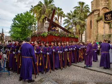 Cáceres se prepara para vivir la Semana Santa con expectativas turísticas positivas y un amplio programa de procesiones Cáceres se prepara para vivir la Semana Santa con expectativas turísticas positivas y un amplio programa de procesiones