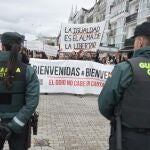 Tensi&oacute;n en Castro Urdiales por la coincidencia de manifestaciones a favor y en contra del centro de acogida de menores