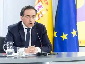 Irán.- Albares confirma la evacuación "con éxito" de la Embajada de España en Irán Irán.- Albares confirma la evacuación "con éxito" de la Embajada de España en Irán