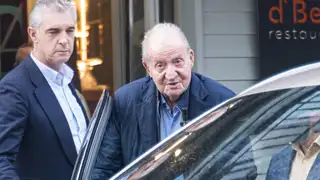 Juan Carlos I cancela su viaje a Sanxenxo (Pontevedra) y permanece en Abu Dhabi, donde "se encuentra bien" Juan Carlos I cancela su viaje a Sanxenxo (Pontevedra) y permanece en Abu Dhabi, donde "se encuentra bien"