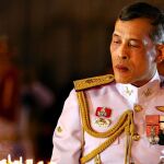 El rey m&aacute;s rico del mundo: 17.000 casas, 38 aviones privados, 300 coches y 52 barcos ba&ntilde;ados en oro