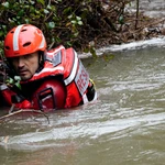 Se reanuda la búsqueda de la mujer que se cayó a un río en Asturias