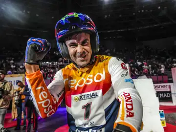 Toni Bou celebra una victoria esta temporada Toni Bou celebra una victoria esta temporada