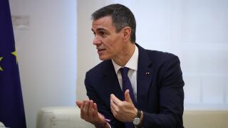S&aacute;nchez paraliza el escudo de Ir&aacute;n: no se aprobar&aacute;n medidas este martes pese a la reacci&oacute;n de Europa