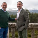 Abascal ve "del género tonto" que Mañueco "demonice" a Vox y luego le pida sus votos