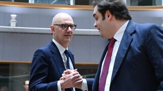 Econom&iacute;a.- El G7 concluye sin acuerdo sobre liberar conjuntamente reservas de petr&oacute;leo: "No estamos a&uacute;n ah&iacute;"