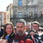 Abascal califica de "crimen" abrir las puertas de los hospitales a los inmigrantes