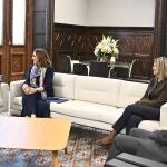 El director de la Fundaci&oacute;n Ivo, Manuel Llombart; la alcaldesa Catal&aacute; y los ediles Herrero y Giner