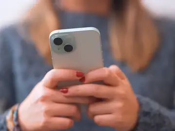 El iPhone 15 destruye su precio hasta mínimos históricos con este ofertón de PcComponentes iPhone 15