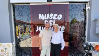 José Manuel Fernández junto al Padre Ángel en el Museo del Juguete de Medina del Campo José Manuel Fernández junto al Padre Ángel en el Museo del Juguete de Medina del Campo