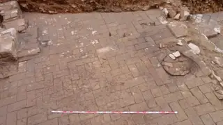 Excavaciónes en la calle Antic de Sant Joan Excavaciónes en la calle Antic de Sant Joan