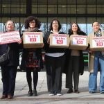 Mujeres con c&aacute;ncer de mama registran 65.000 firmas en Sanidad para adelantar el inicio de las mamograf&iacute;as a los 40 a&ntilde;os