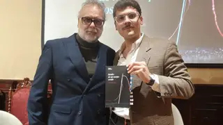 Presentación de la obra del alumno de Medicina de la Universidad de Cádiz Alberto Pulido Presentación de la obra del alumno de Medicina de la Universidad de Cádiz Alberto Pulido