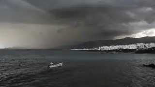 Canarias tampoco se salva: el tiempo que le espera este fin de semana mientras un fenómeno polar congela España Canarias tampoco se salva: el tiempo que le espera este fin de semana mientras un fenómeno polar congela España