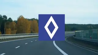 La señal del rombo blanco se extiende por las autovías: qué significa y por qué puede costarte hasta 200 euros La señal del rombo blanco se extiende por las autovías: qué significa y por qué puede costarte hasta 200 euros