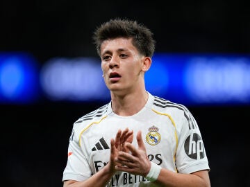 Arda Guler of Real Madrid CF greets the supporters during the Spanish League, LaLiga EA Sports, football match played between Real Madrid and Elche CF at Bernabeu stadium on March 14, 2026, in Madrid, Spain. AFP7 14/03/2026 ONLY FOR USE IN SPAIN