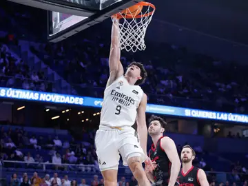 Procida se dispone a machacar ante la defensa del Hiopos Lleida Procida se dispone a machacar ante la defensa del Hiopos Lleida