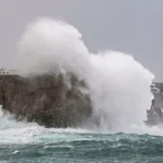 Emergencias pide por SMS extremar la precaución en la costa de Menorca las próximas horas