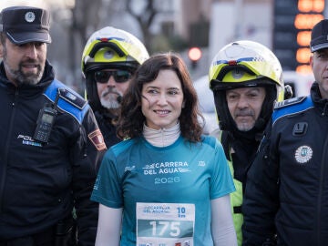 La presidenta de la Comunidad de Madrid, Isabel D&iacute;az Ayuso, participa en la 43&ordf; edici&oacute;n de la Carrera del agua organizada por Canal de Isabel II, a 15 de marzo de 2026, en Madrid (Espa&ntilde;a). La 43&ordf; Carrera del Agua, que consta de dos circuitos -5 y 10 kil&oacute;metros homologados por la Real Federaci&oacute;n Espa&ntilde;ola de Atletismo, ha sido organizada por la empresa p&uacute;blica Canal de Isabel II para recordar la importancia de cuidar este recurso natural. 15 MARZO 2026;CARRERA POPULAR Diego Radam&eacute;s / Europa P...