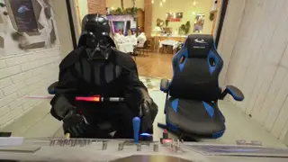 Darth Vader buscó pareja en el restaurante de 'First Dates' Darth Vader buscó pareja en el restaurante de 'First Dates'
