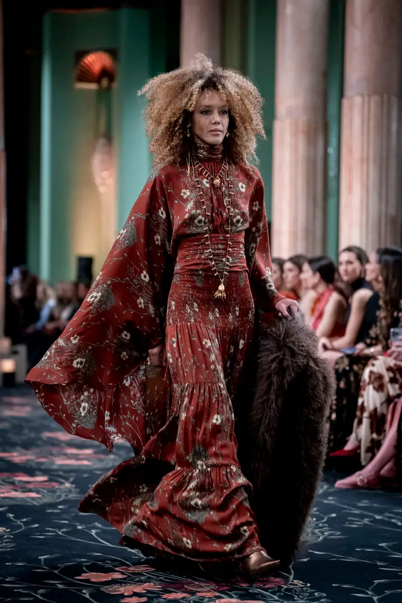 Desfile de Johanna Ortiz en la Mercedes-Benz Fashion Week Madrid