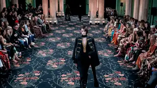 Desfile de Johanna Ortiz en el Círculo de Bellas Artes de Madrid Una modelo durante el desfile de Johanna Ortiz que abre la próxima edición de la Mercedes-Benz Fashion Week Madrid, a 17 de marzo de 2026, en Madrid (España). Ortiz, figura clave de la moda latinoamericana, abre el calendario oficial de la pasarela madrileña en un escenario emblemático de la ciudad.17 MARZO 2026;MODA;MODELO;DESFILE;MBFW;DISEÑADORA;A. Pérez Meca / Europa Press17/03/2026