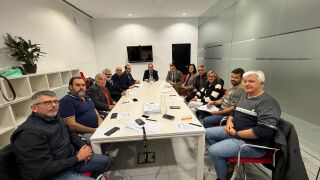 Reuni&oacute;n de la Junta Directiva de Facpyme ayer en Alicante; en la presidencia, Carlos Ba&ntilde;o