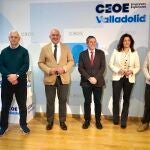 El alcalde de Valladolid, Jes&uacute;s Julio Carnero, y el presidente de CEOE Valladolid, Carlos Magdaleno, presentan el balance de los diez a&ntilde;os del programa Valladolid Traspasa