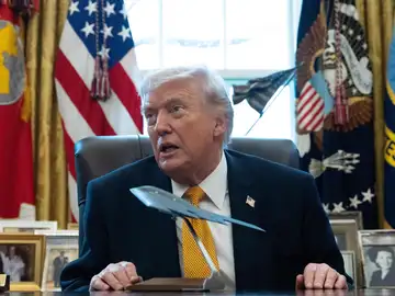 Trump minimiza la dimisión del director del Centro de Contraterrorismo de EEUU: "Era débil en seguridad" Trump minimiza la dimisión del director del Centro de Contraterrorismo de EEUU: "Era débil en seguridad"