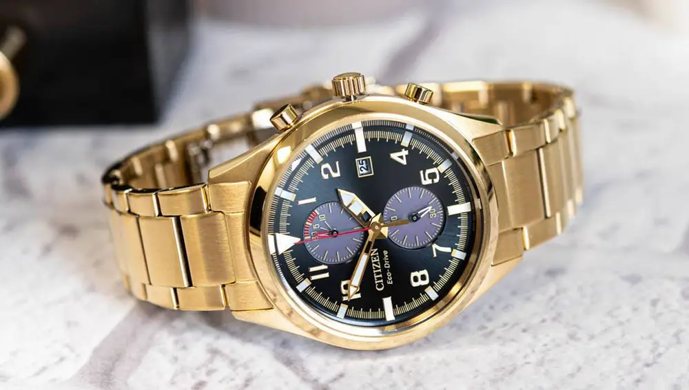 Se carga con luz, no necesita pila y mantiene precisión constante en el día a día