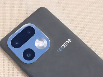 El diseño es una de sus grandes bazas realme 16 Pro+ en color gris