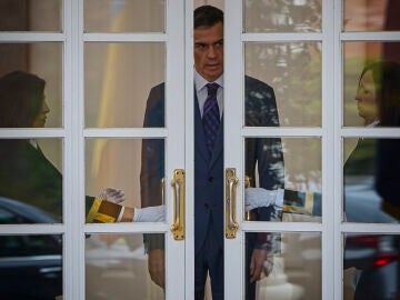 El presidente del gobierno Pedro Sanchez mantiene un encuentro con el presidente de Ucrania, Volod&iacute;mir Zelenski, en el Complejo de la Moncloa. &copy; Alberto R. Rold&aacute;n / Diario La Raz&oacute;n. 18 03 2026