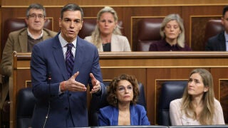 El presidente del Gobierno, Pedro S&aacute;nchez, interviene durante una sesi&oacute;n de control al Gobierno, en el Congreso de los Diputados, a 18 de marzo de 2026, en Madrid (Espa&ntilde;a). S&aacute;nchez afronta una nueva sesi&oacute;n de control en el Congreso teniendo que contestar las preguntas de la oposici&oacute;n sobre el plan ante el impacto econ&oacute;mico de la guerra en Oriente Medio, del cual a&uacute;n el Gobierno no ha dado todos los detalles pero que tiene previsto aprobarse en un Consejo de Ministros extraordinario este viern...
