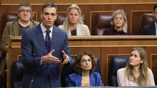 Sánchez afronta en el Congreso las preguntas sobre su plan ante el impacto económico de la guerra en Oriente Medio El presidente del Gobierno, Pedro Sánchez, interviene durante una sesión de control al Gobierno, en el Congreso de los Diputados, a 18 de marzo de 2026, en Madrid (España). Sánchez afronta una nueva sesión de control en el Congreso teniendo que contestar las preguntas de la oposición sobre el plan ante el impacto económico de la guerra en Oriente Medio, del cual aún el Gobierno no ha dado todos los detalles pero que tiene previsto aprobarse en un Consejo de Ministros extraordinario este viern...