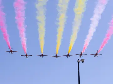 Desfile militar en Oviedo con motivo del Día de las Fuerzas Armadas Desfile militar en Oviedo con motivo del Día de las Fuerzas Armadas