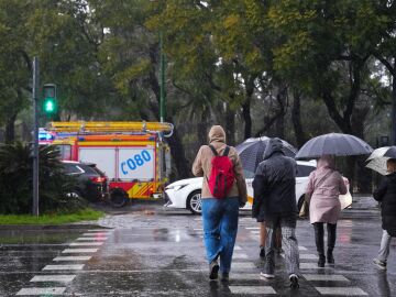 La DGT lanza su campa&ntilde;a de Semana Santa, con foco en el peat&oacute;n: "No quieres perderte nada y terminas perdi&eacute;ndolo todo"