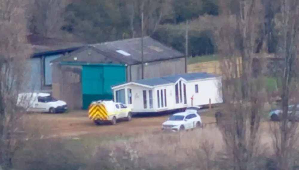 El expríncipe Andrés ha instalado una casa prefabricada en sus terrenos