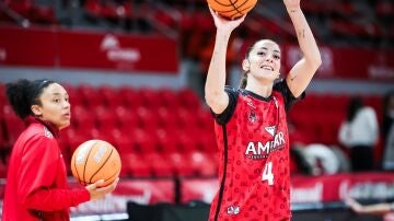 Jugadoras del Casademont Zaragoza Basket Femenino. REMITIDA / HANDOUT por ESTHER CASAS/CARTV. Fotograf&iacute;a remitida a medios de comunicaci&oacute;n exclusivamente para ilustrar la noticia a la que hace referencia la imagen, y citando la procedencia de la imagen en la firma 24/03/2026